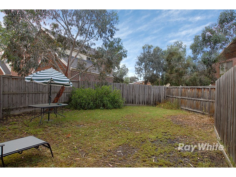 19/2-6 Jerilderie Drive, Berwick VIC 3806
