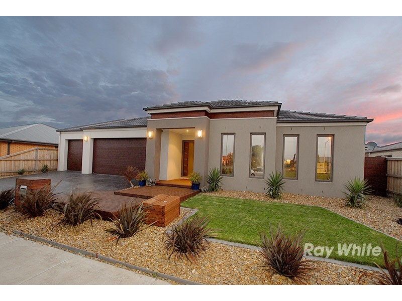 197 Linsell Boulevard, Cranbourne East VIC 3977