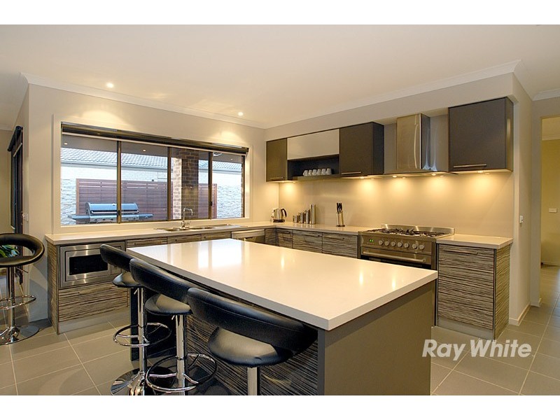 197 Linsell Boulevard, Cranbourne East VIC 3977