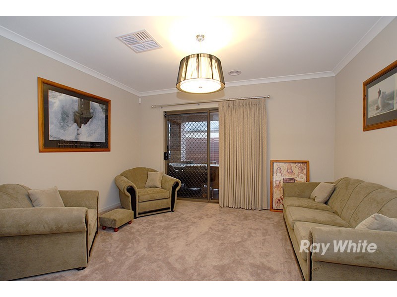 197 Linsell Boulevard, Cranbourne East VIC 3977