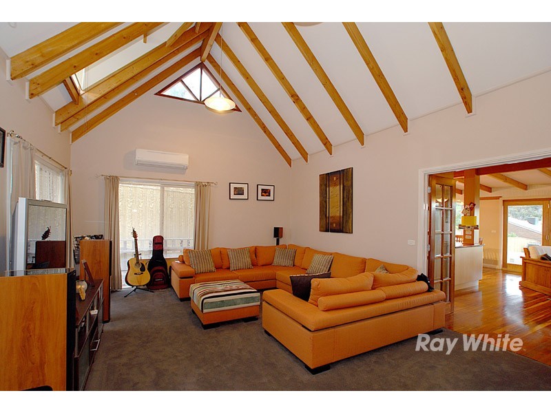 6 Walhalla Court, Beaconsfield VIC 3807