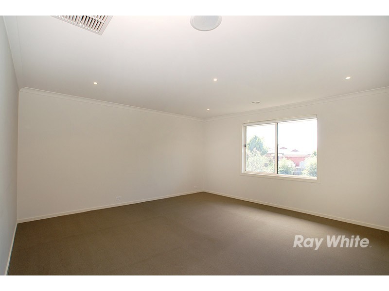 12 Chase Boulevard, Berwick VIC 3806