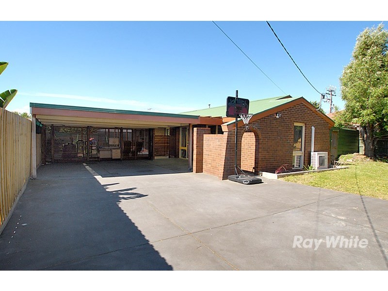 23 Somerville Road, Hampton Park VIC 3976
