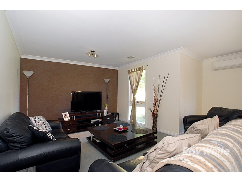 23 Somerville Road, Hampton Park VIC 3976