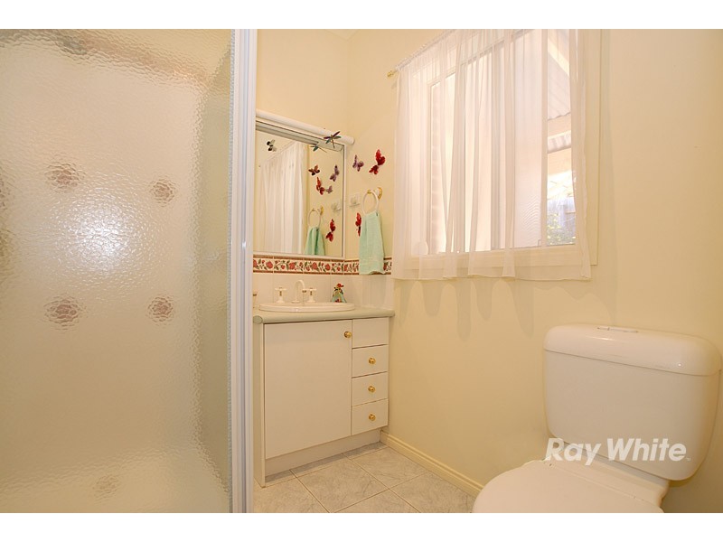 2 Moonbeam Close, Narre Warren South VIC 3805