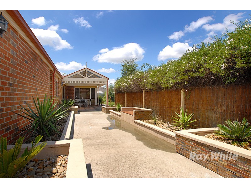 6 Caulfield Court, Narre Warren VIC 3805