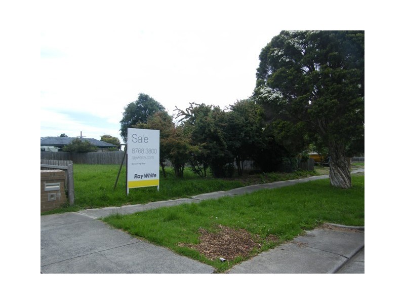 10 Latrobe Street, Cranbourne VIC 3977
