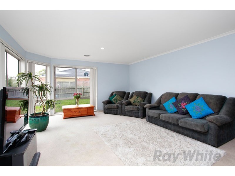 18 Bateman Grove, Hampton Park VIC 3976