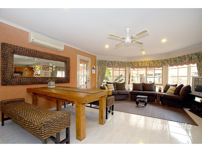 26 Jacques Road, Narre Warren North VIC 3804