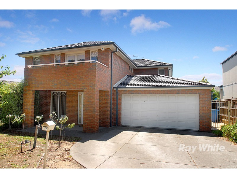 12 Chauncy Way, Lynbrook VIC 3975