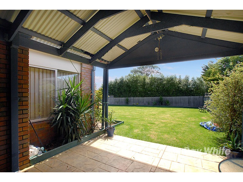12 Chauncy Way, Lynbrook VIC 3975