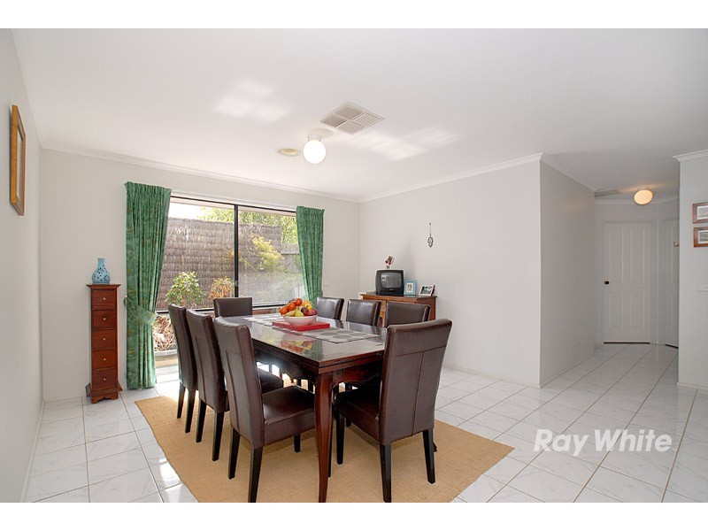 3 Moloney Court, Berwick VIC 3806