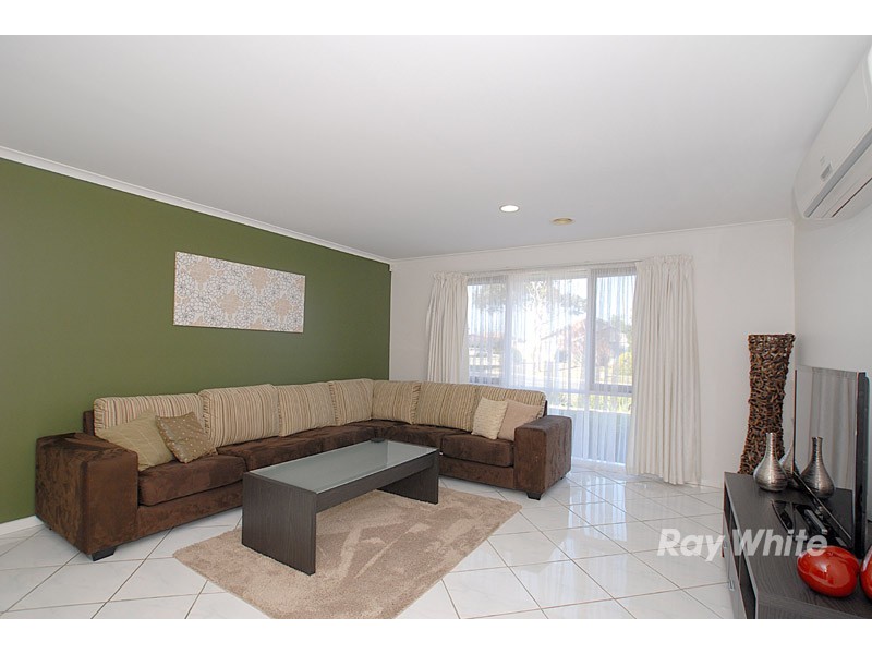 54 Fleetwood Drive, Narre Warren VIC 3805