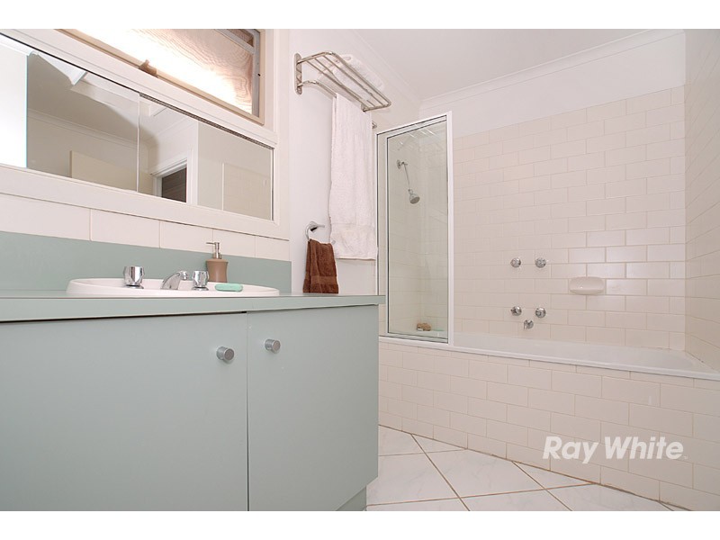 54 Fleetwood Drive, Narre Warren VIC 3805