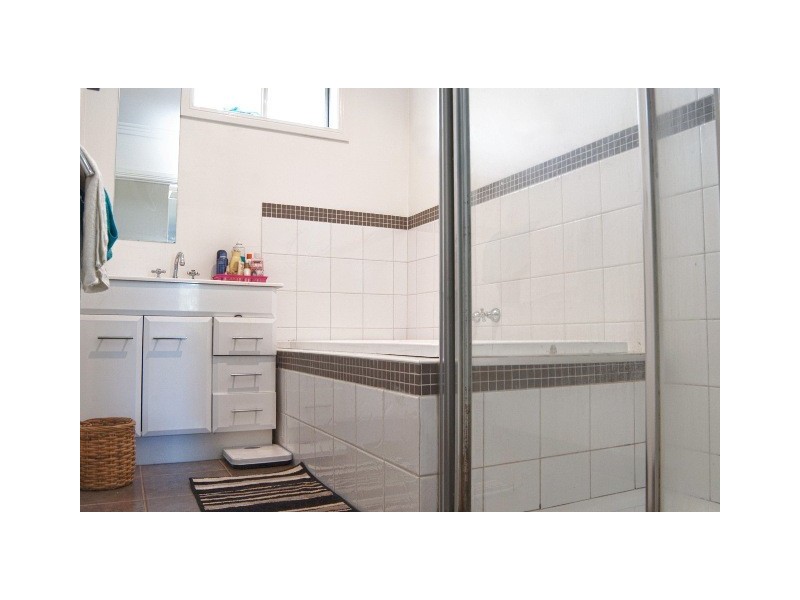 1/56 Albert Road, Hallam VIC 3803