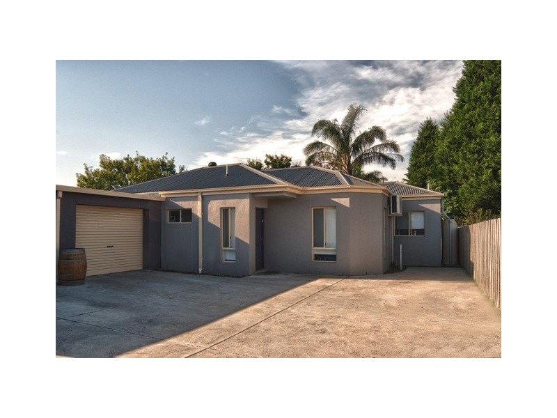 2/56 Albert Road, Hallam VIC 3803