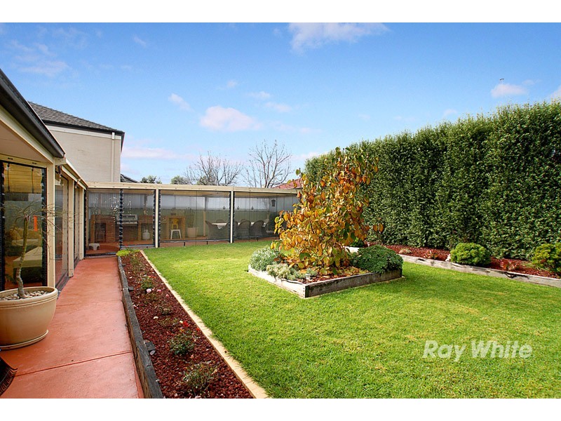 8 Caulfield Court, Narre Warren VIC 3805