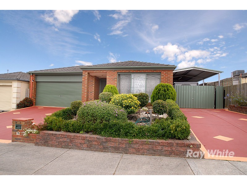 32 Lighthorse Crescent, Narre Warren South VIC 3805