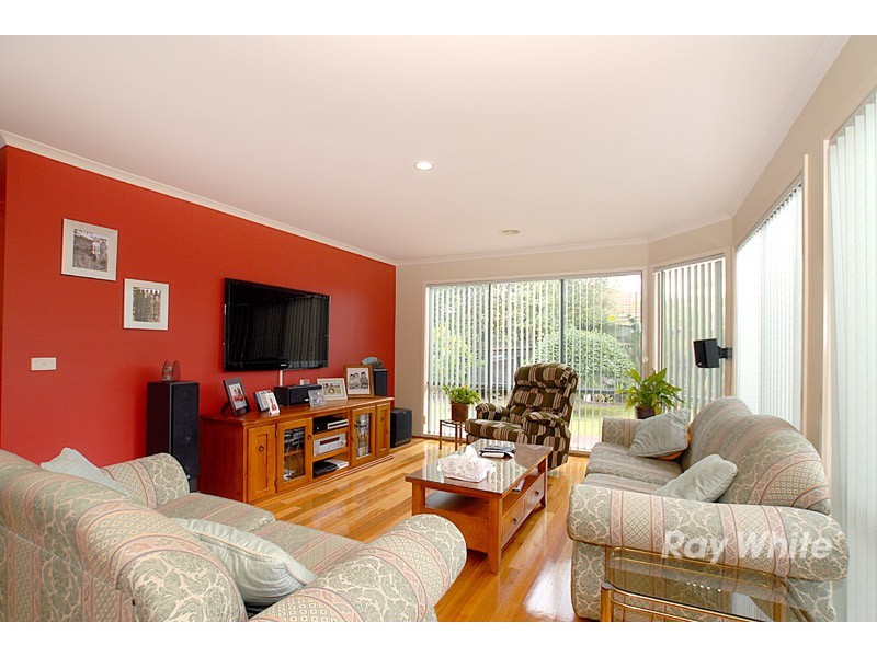 32 Lighthorse Crescent, Narre Warren South VIC 3805