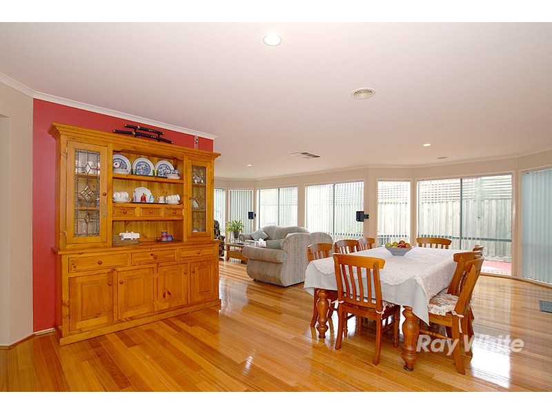 32 Lighthorse Crescent, Narre Warren South VIC 3805