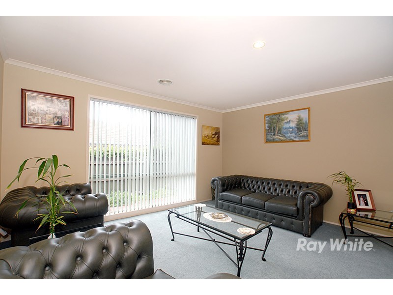 32 Lighthorse Crescent, Narre Warren South VIC 3805