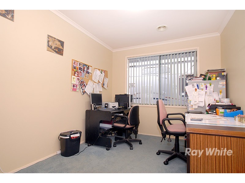 32 Lighthorse Crescent, Narre Warren South VIC 3805