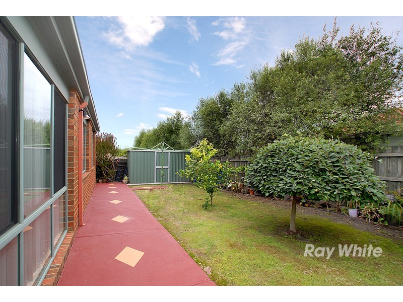 32 Lighthorse Crescent, Narre Warren South VIC 3805