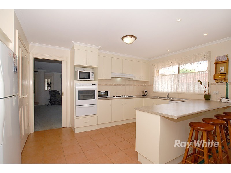 4 Hillston Court, Narre Warren South VIC 3805