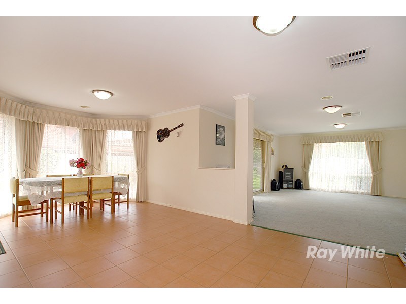 4 Hillston Court, Narre Warren South VIC 3805