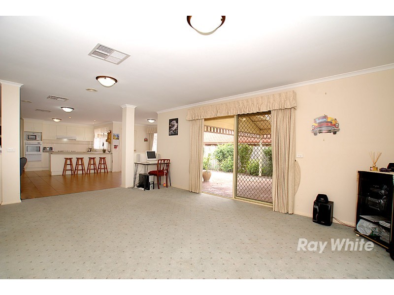 4 Hillston Court, Narre Warren South VIC 3805