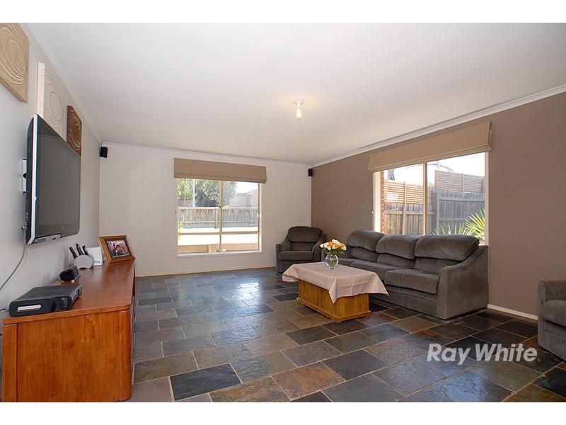 1 Paramount Way, Pakenham VIC 3810