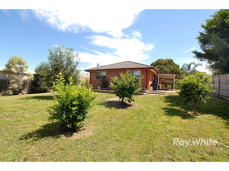 1 Paramount Way, Pakenham VIC 3810