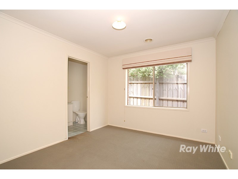 5 Kurnwill Place, Berwick VIC 3806