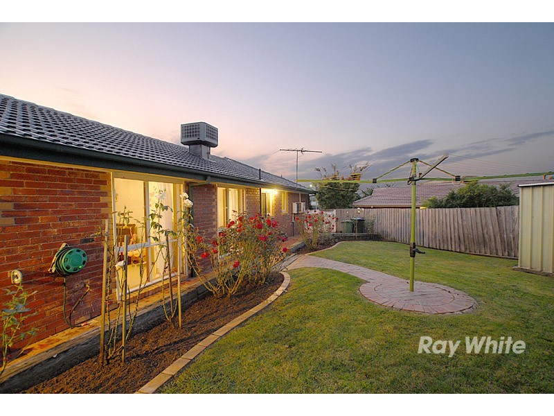 6 Lucy Court, Narre Warren VIC 3805