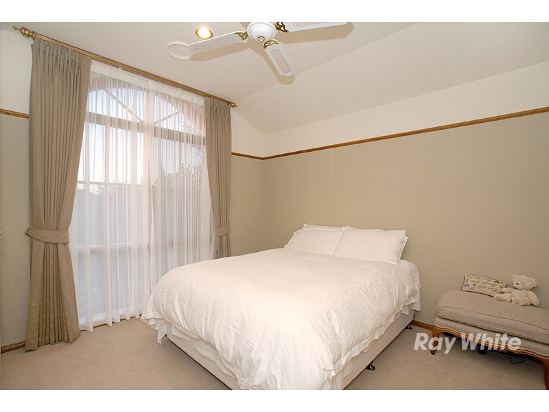 6 Lucy Court, Narre Warren VIC 3805