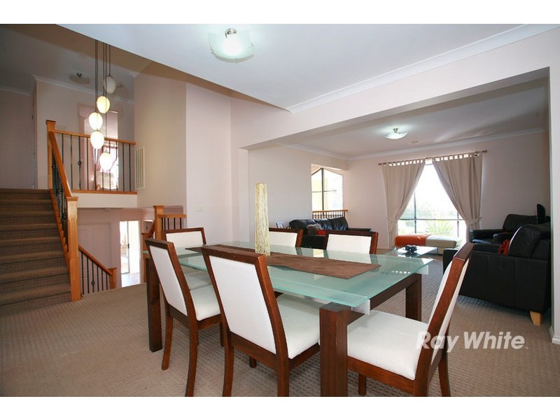 127 Robinswood Parade, Narre Warren South VIC 3805