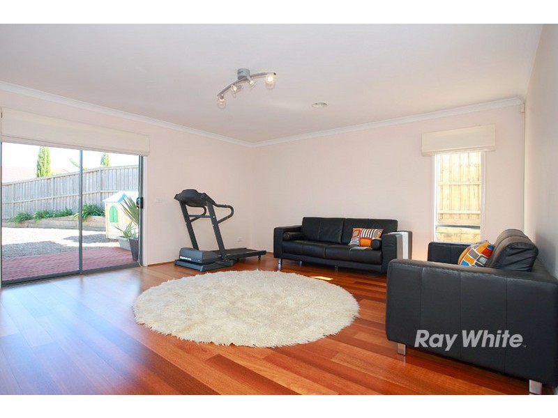 127 Robinswood Parade, Narre Warren South VIC 3805