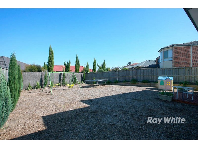 127 Robinswood Parade, Narre Warren South VIC 3805