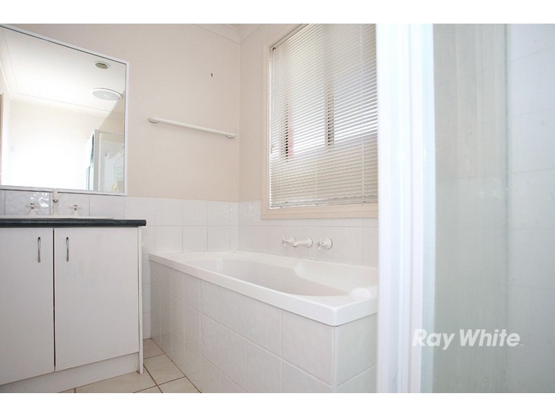 3/133 Bemersyde Drive, Berwick VIC 3806