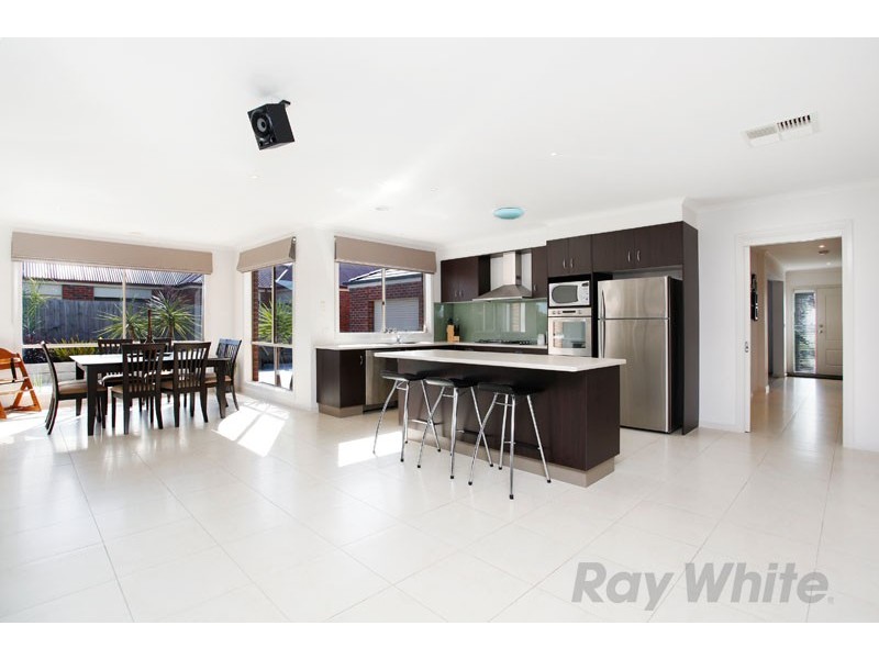 21 Ashmore Avenue, Narre Warren South VIC 3805
