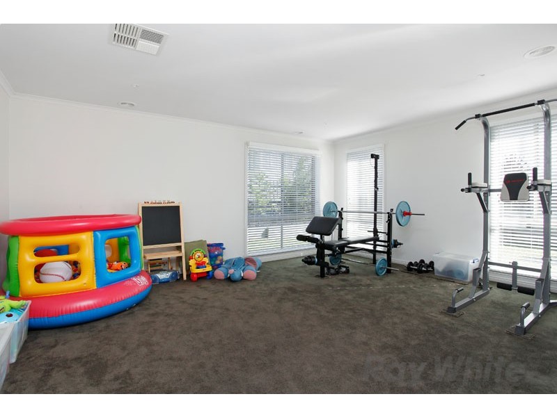 21 Ashmore Avenue, Narre Warren South VIC 3805