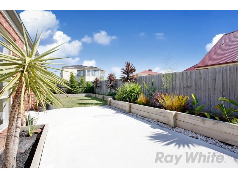 21 Ashmore Avenue, Narre Warren South VIC 3805
