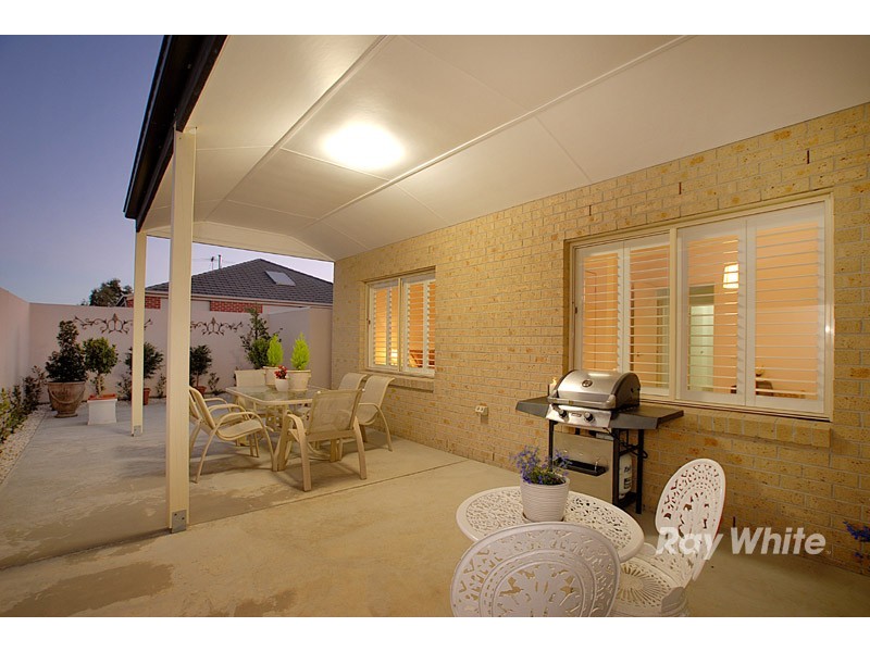 7 Discovery Avenue, Cranbourne North VIC 3977