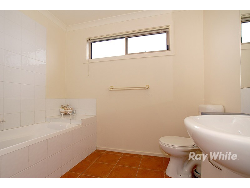 20 2-6 Jerilderie Drive, Berwick VIC 3806