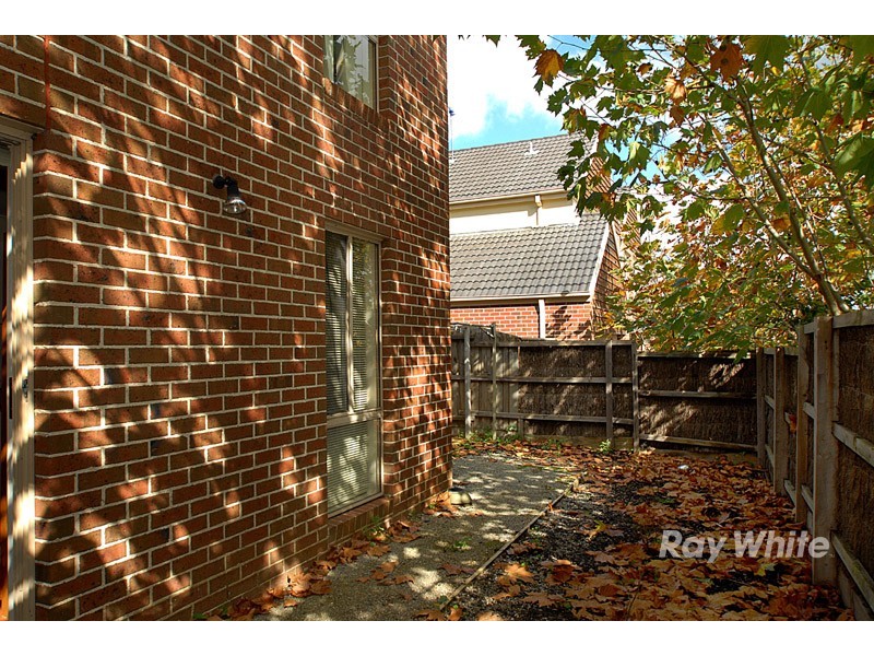 20 2-6 Jerilderie Drive, Berwick VIC 3806