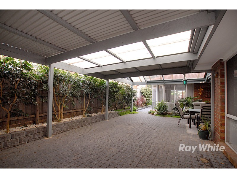 12 Stephanie Close, Berwick VIC 3806