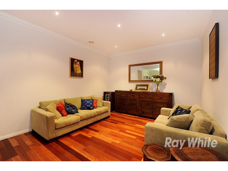 3 Lakewood Place, Berwick VIC 3806