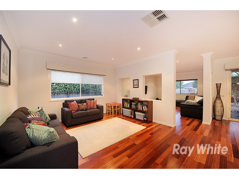 3 Lakewood Place, Berwick VIC 3806