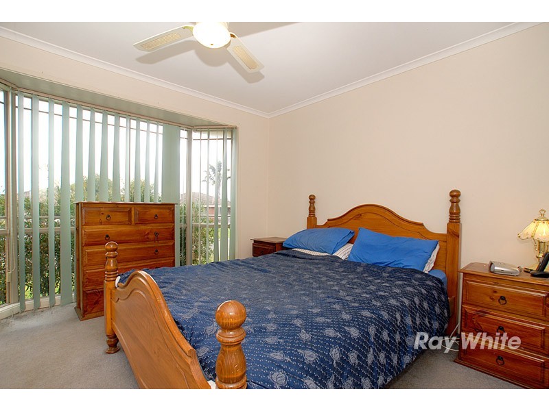 6 Carly Close, Narre Warren South VIC 3805