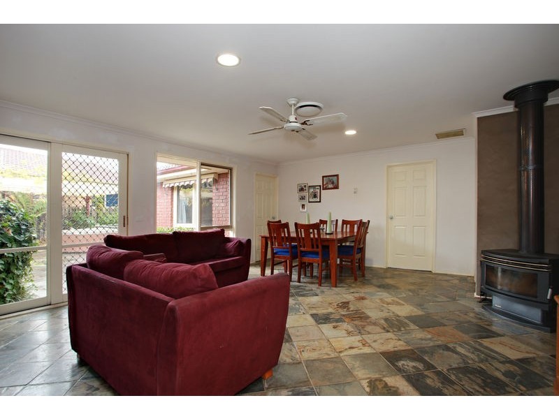 5 David Court, Narre Warren VIC 3805